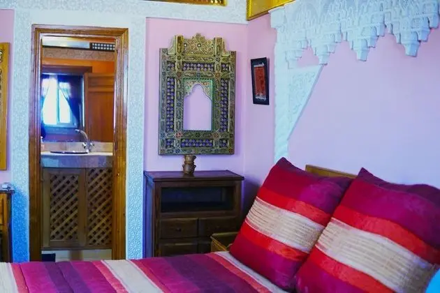 Superior Tek Büyük Yataklı Oda (Azizi)