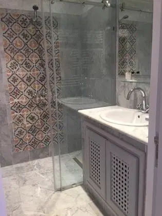 Tek Büyük Yataklı Oda, Banyolu/Duşlu