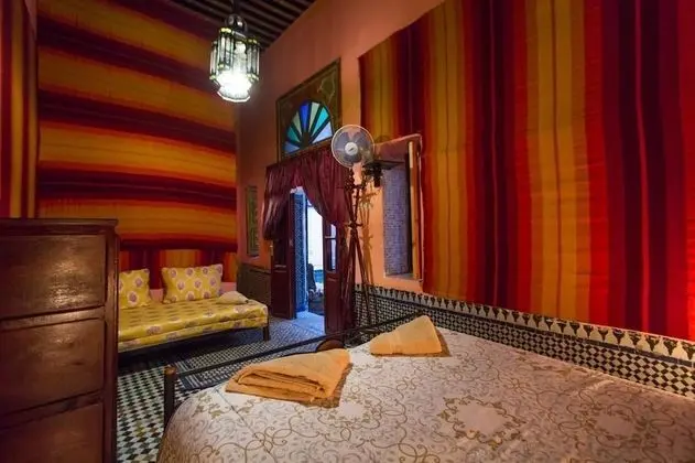 Üç Kişilik Oda, Birden Çok Yatak