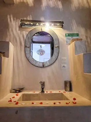 Superior Tek Büyük veya İki Ayrı Yataklı Oda, Avlu Manzaralı