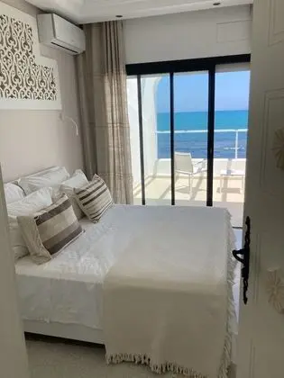 Tek Büyük Yataklı Oda, Sigara İçilmez, Deniz Manzaralı (Yassmin)