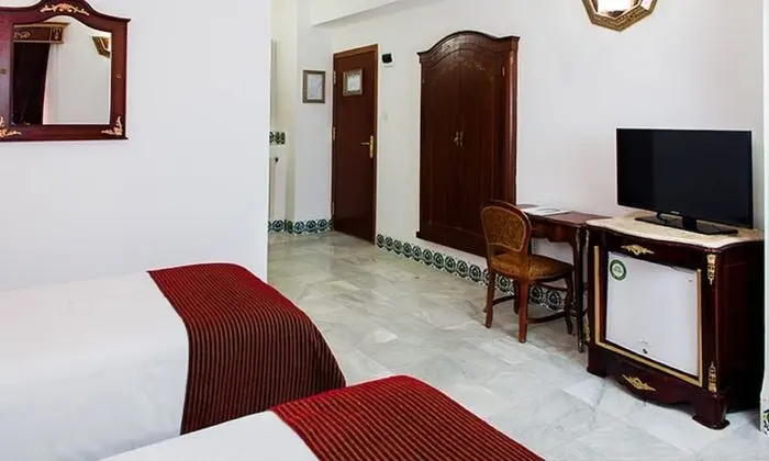 Tek Büyük veya İki Ayrı Yataklı Oda