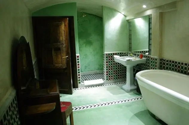 Deluxe Tek Büyük Yataklı Oda (7)