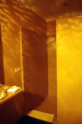 Deluxe Tek Büyük Yataklı Oda (7)