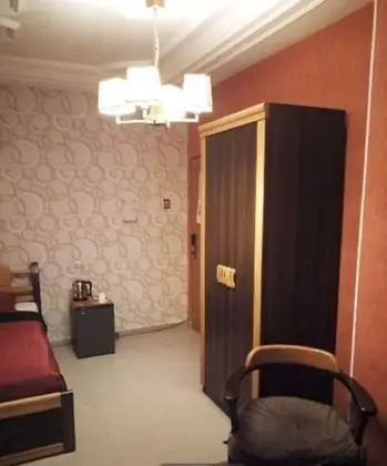 Üç Kişilik Oda