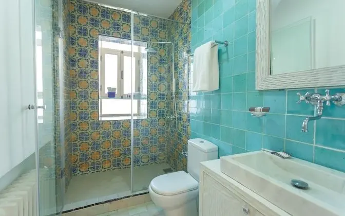 Tek Büyük Yataklı Oda (Beit Mériem)