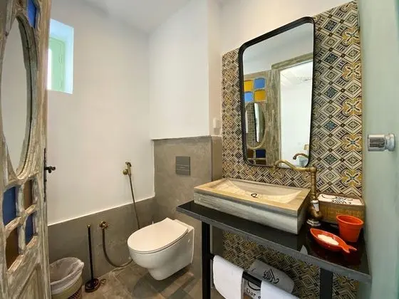 Deluxe Tek Büyük Yataklı Oda