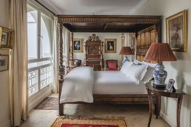 Deluxe Oda, 1 En Büyük (King) Boy Yatak