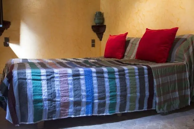 Tek Büyük Yataklı Oda, 1 Çift Kişilik Yatak