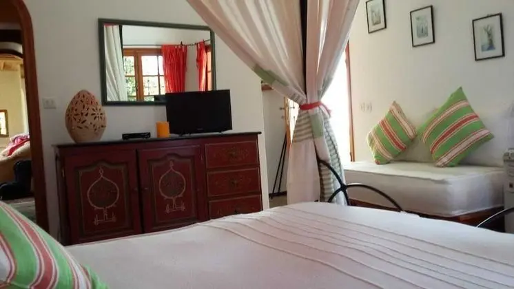 Basic Tek Büyük Yataklı Oda