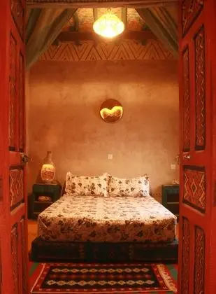 Basic Tek Büyük Yataklı Oda