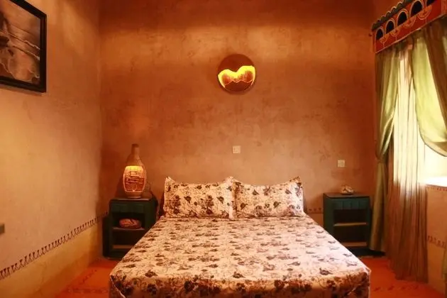 Basic Tek Büyük Yataklı Oda