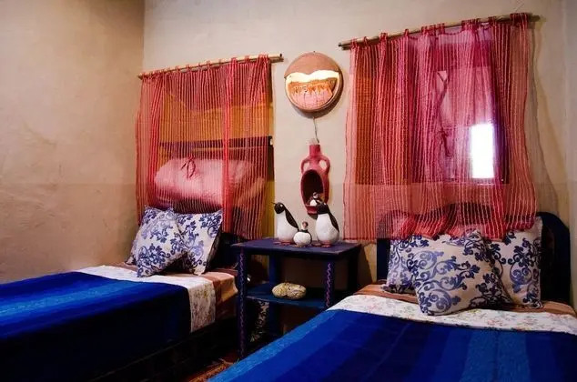 Basic Tek Büyük Yataklı Oda