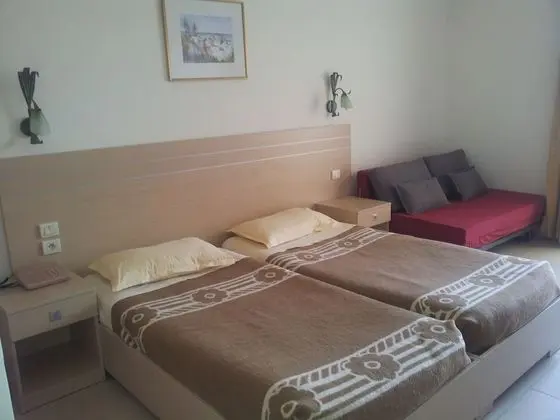 Üç Kişilik Oda