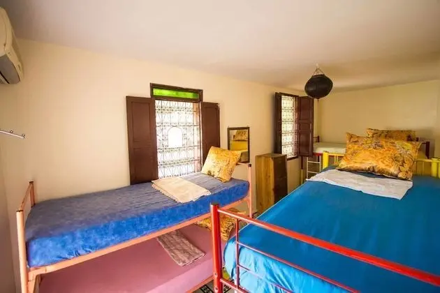 Basic Ortak Ranzalı Oda, Karma Ranzalı Oda, Sigara İçilmez