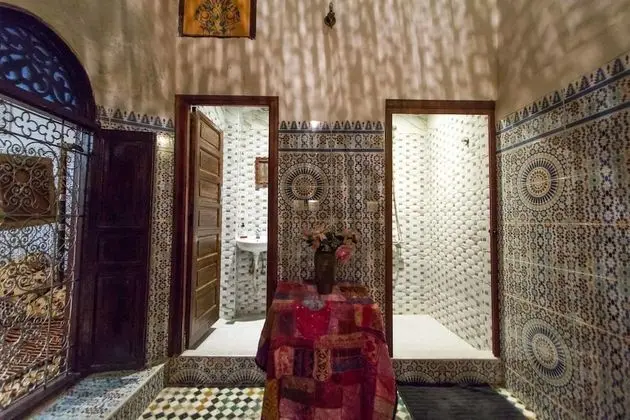 Basic Ortak Ranzalı Oda, Karma Ranzalı Oda, Sigara İçilmez