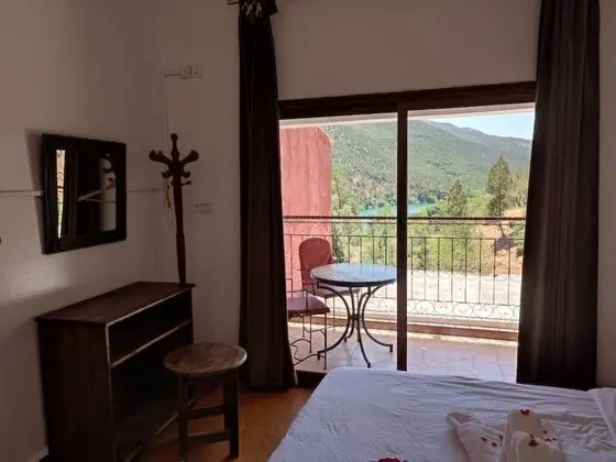 Tek Büyük Yataklı Oda, Balkon