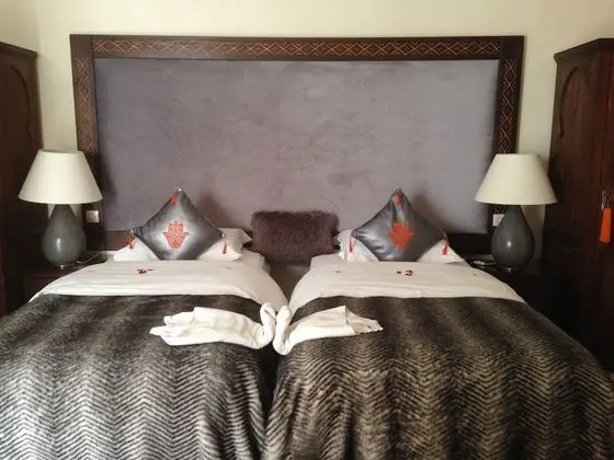 Comfort Tek Büyük veya İki Ayrı Yataklı Oda