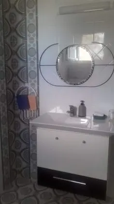 Traditional Tek Büyük veya İki Ayrı Yataklı Oda, Havuz Manzaralı