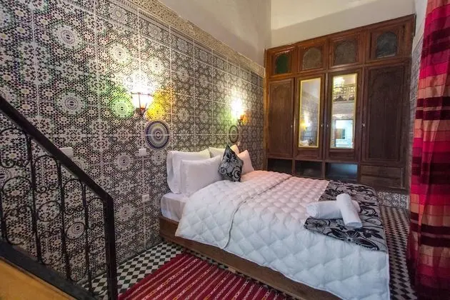 Deluxe Dört Kişilik Oda, Avlu Manzaralı