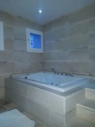 Deluxe Dört Kişilik Oda