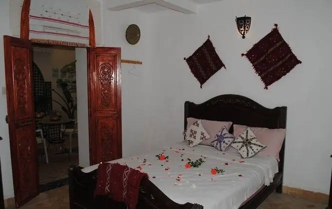 Tek Büyük Yataklı Oda, Engellilere Uygun, Zemin Kat