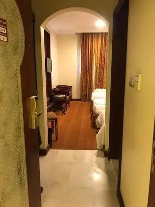 Standard Tek Büyük Yataklı Oda