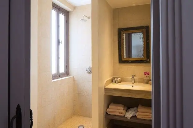 Comfort Tek Büyük Yataklı Oda, 1 Çift Kişilik Yatak, Bahçe Manzaralı