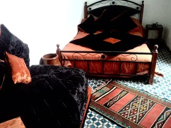 Tek Büyük Yataklı Oda (Daouiya)