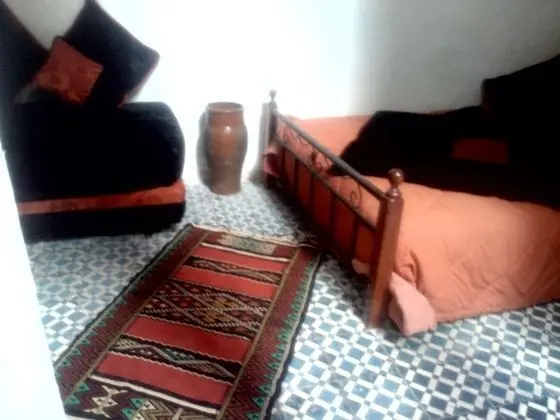 Tek Büyük Yataklı Oda (Daouiya)