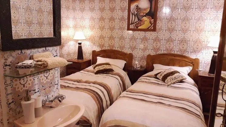 Comfort Tek Büyük veya İki Ayrı Yataklı Oda, 2 Tek Kişilik Yatak (Rose Rouge)