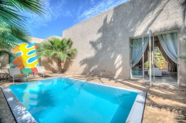 Villa (White Villa, Villa Blanche)