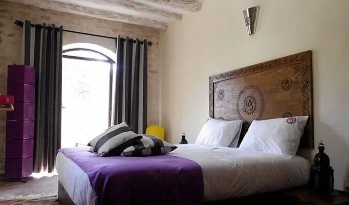 Deluxe Tek Büyük Yataklı Oda, 1 Yatak Odası, Veranda, Bahçe Manzaralı