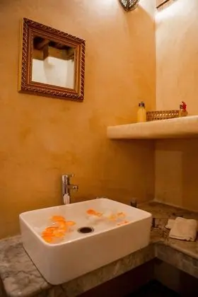 Deluxe Tek Büyük Yataklı Oda, 1 Büyük (Queen) Boy Yatak