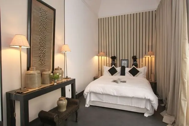 Classic Tek Büyük Yataklı Oda