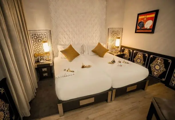 Junior Süit, Sigara İçilmez