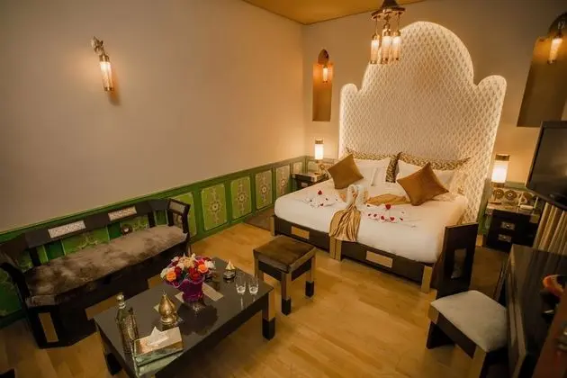 Junior Süit, Sigara İçilmez