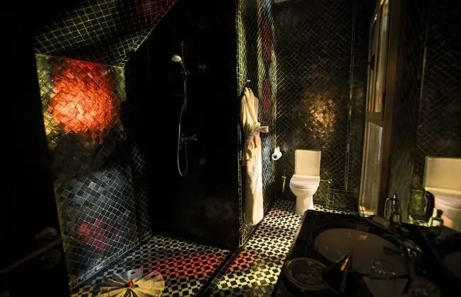 Junior Süit, Sigara İçilmez