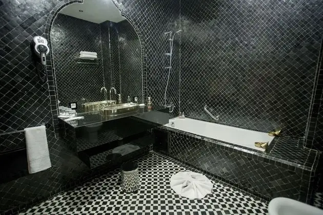 Junior Süit, Sigara İçilmez