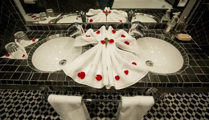 Senior Süit, Sigara İçilmez