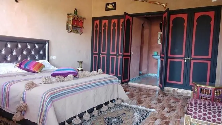 Basic Oda, Dağ Manzaralı