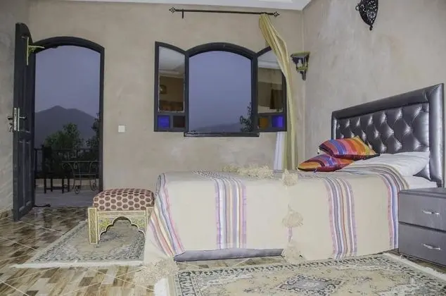 Basic Oda, Göl Manzaralı