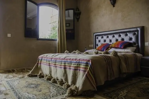 Basic Oda, Göl Manzaralı