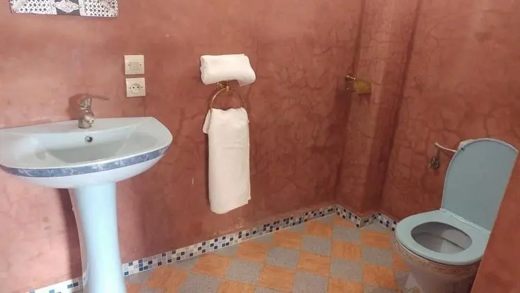 Basic Oda, Göl Manzaralı