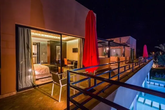 Deluxe Oda, Bahçe Manzaralı, Havuz Kenarı