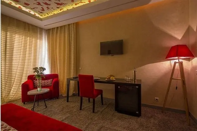 Junior Süit, 1 Yatak Odası, Bahçe Manzaralı, Havuz Kenarı