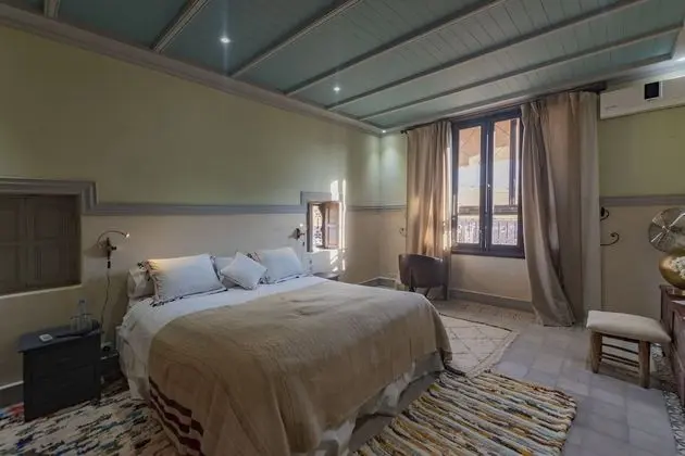 Deluxe Tek Büyük Yataklı Oda, Banyolu/Duşlu