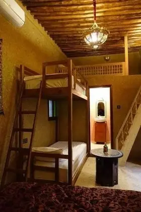 Deluxe Dört Kişilik Oda