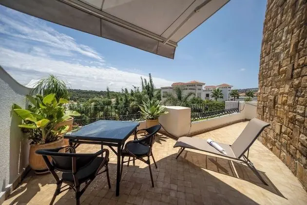 Luxury Süit, Jakuzi (Nekor)
