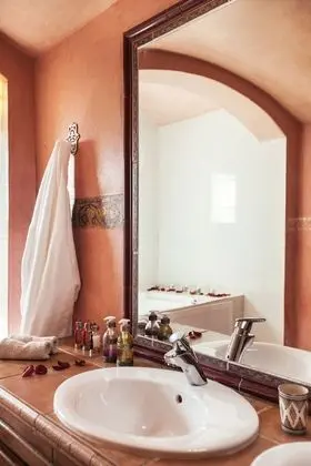 Luxury Süit, Jakuzi (Nekor)
